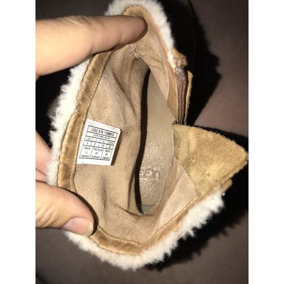 NWOB Ugg Suede And Sherpa Ankle Boots Size 8 - Picture 8 of 10